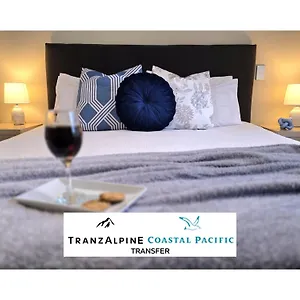 4* Motel Tower Junction Motor Lodge- With Airport And Railway Station Shuttle Service
